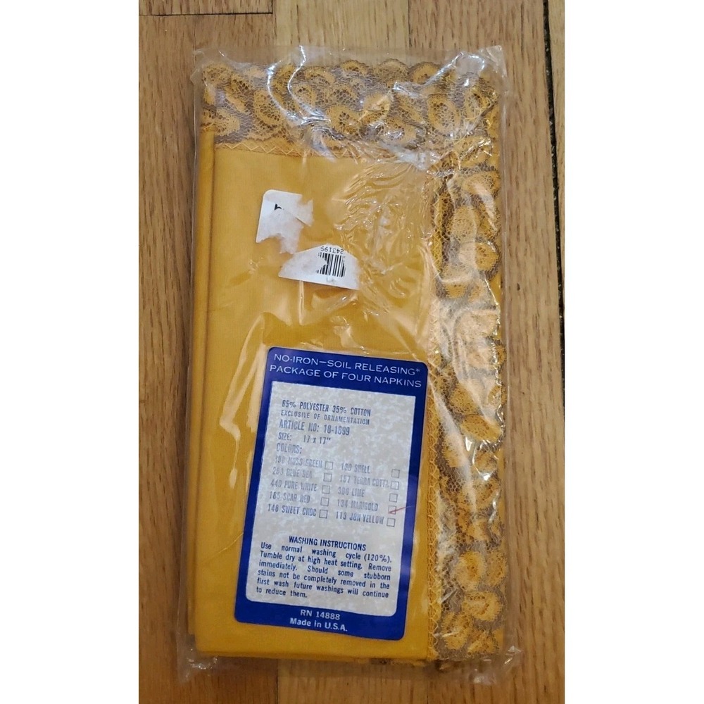 Vintage 4 Marigold Yellow Dinner Napkins Lace Edge Never Sealed